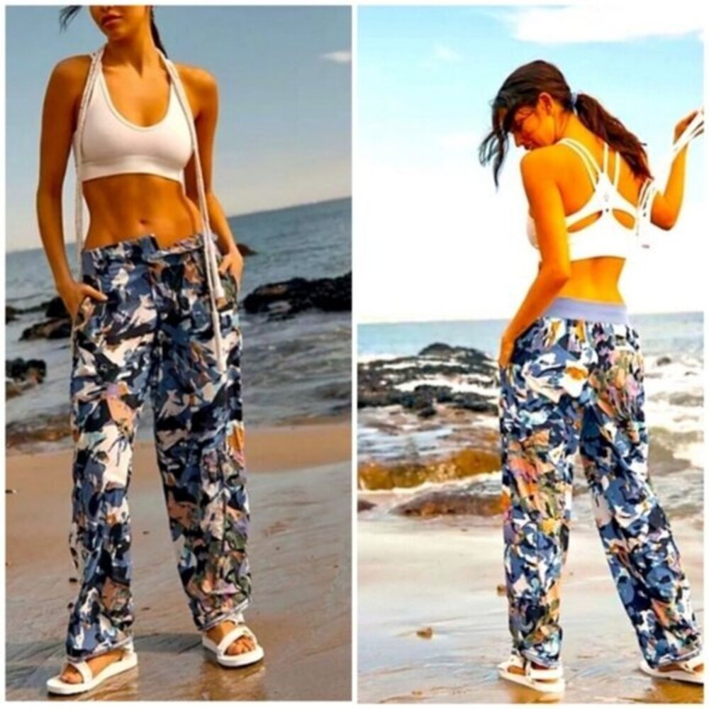 NWT $128 FREE PEOPLE Mesmerize Me Cargo Pants Camouflage Small FP MOVEMENT NEW